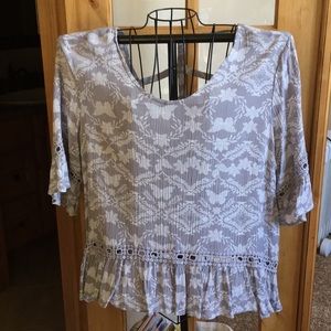 Beautiful top with great details!